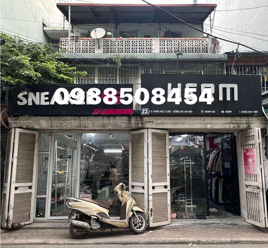 Bán nhà Trần Hữu Tước - diện tích 63.5m2 1 tầng - Mặt hồ, kinh doanh đắc địa - giá 22 tỷ