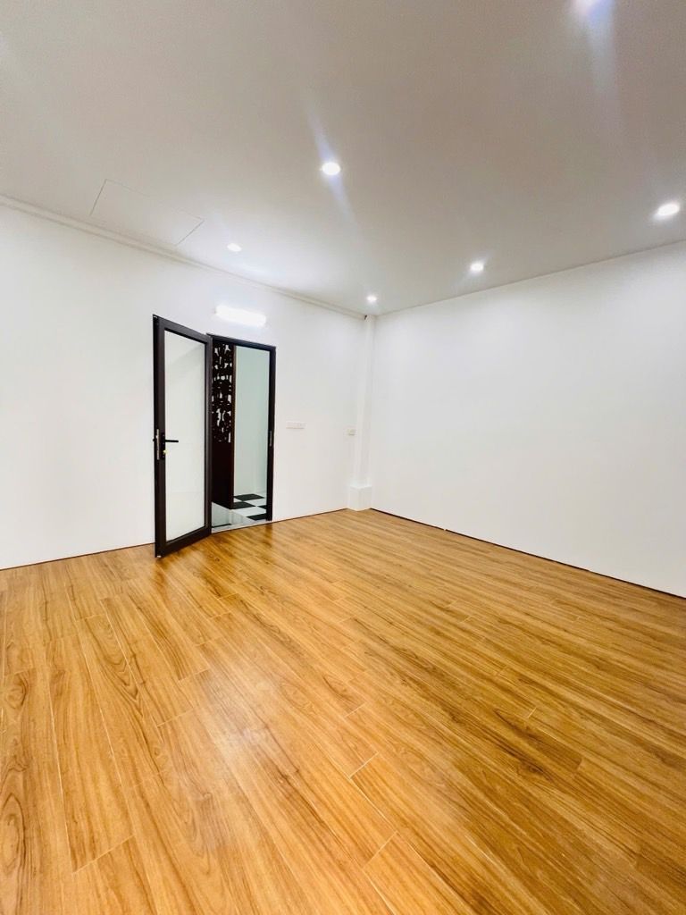 Bán nhà Giáp Nhị - diện tích 36m2 4 tầng - Ô tô đỗ cửa - giá 7,9 tỷ