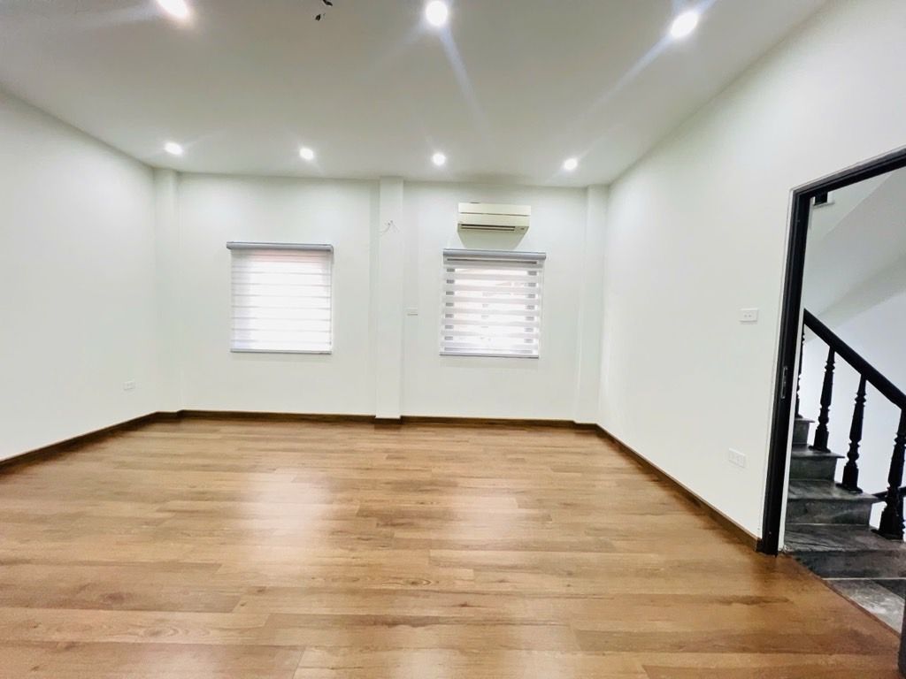 Bán nhà Giáp Nhị - diện tích 36m2 4 tầng - Ô tô đỗ cửa - giá 7,9 tỷ