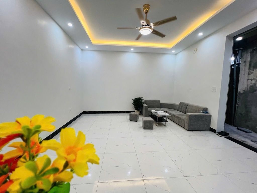 Bán nhà Giáp Nhị - diện tích 36m2 4 tầng - Ô tô đỗ cửa - giá 7,9 tỷ