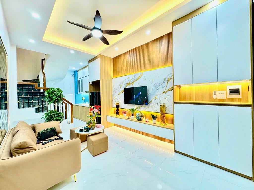 Bán nhà Giáp Nhị - diện tích 27m2 4 tầng - ô tô tránh - giá 4,6 tỷ