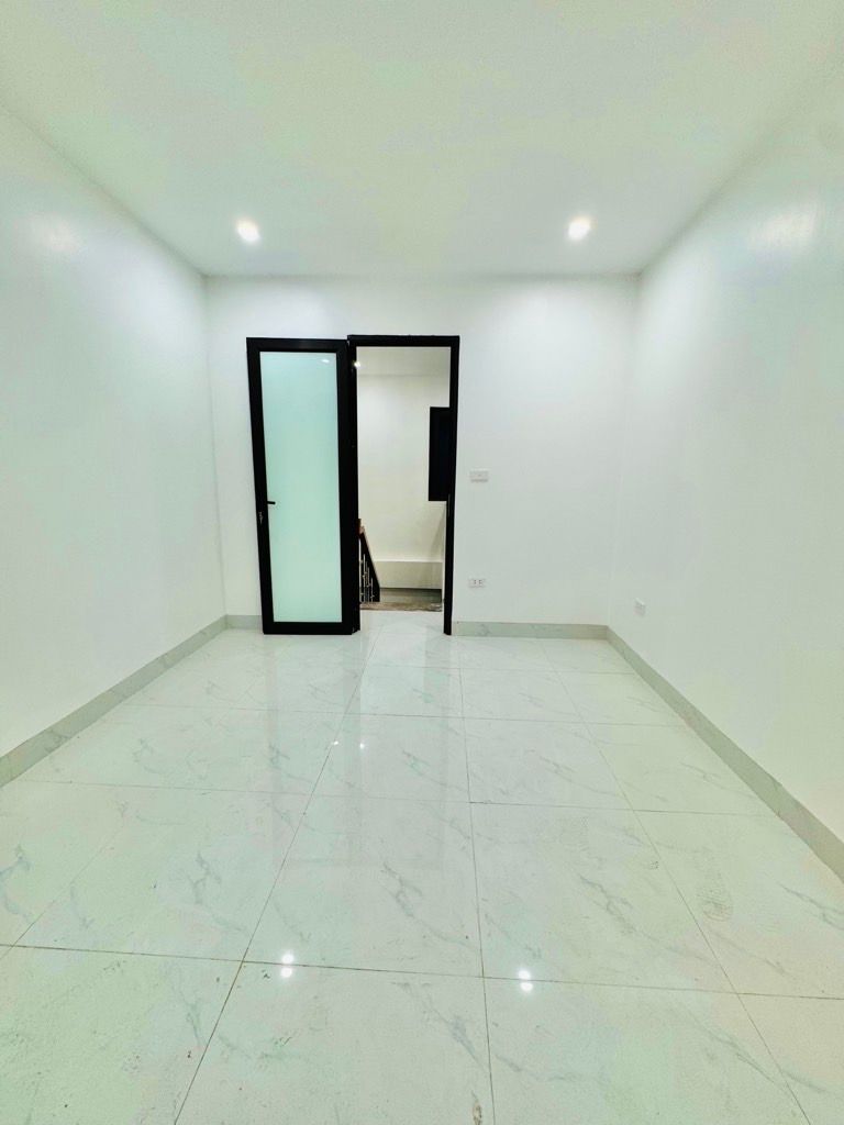 Bán nhà Giáp Nhị - diện tích 27m2 4 tầng - ô tô tránh - giá 4,6 tỷ