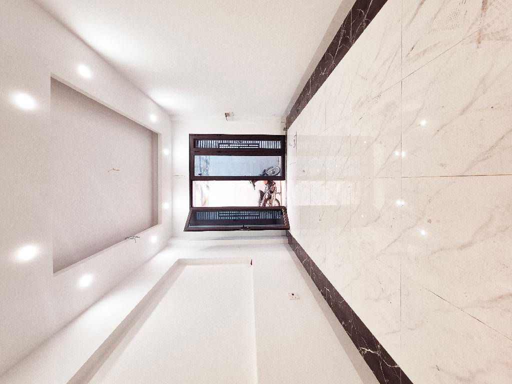 Bán nhà Thúy Lĩnh - diện tích 30m2 6 tầng - Nhà mới, thang máy, ô tô tải vào tận cổng - giá 7,25 tỷ