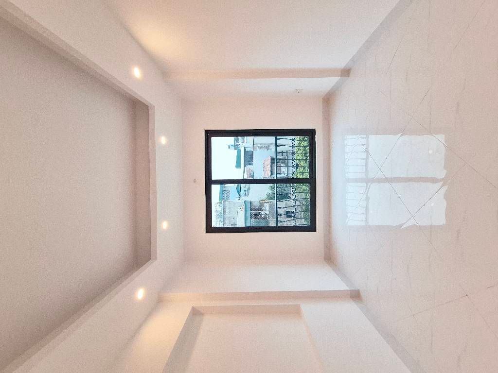 Bán nhà Thúy Lĩnh - diện tích 30m2 6 tầng - Nhà mới, thang máy, ô tô tải vào tận cổng - giá 7,25 tỷ