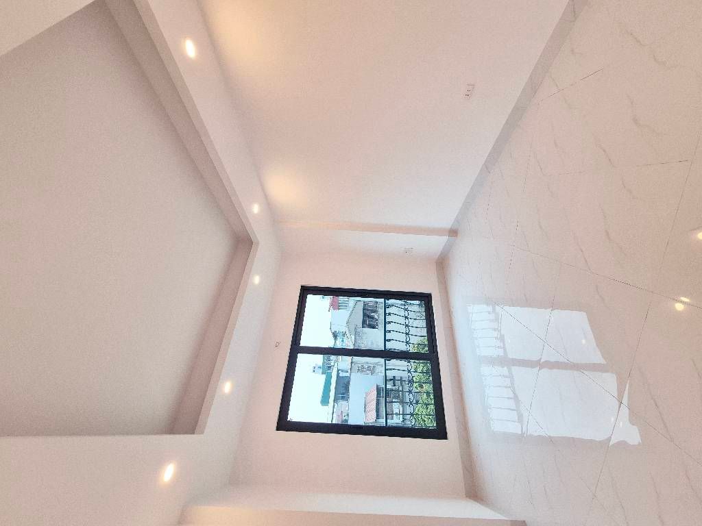 Bán nhà Thúy Lĩnh - diện tích 30m2 6 tầng - Nhà mới, thang máy, ô tô tải vào tận cổng - giá 7,25 tỷ