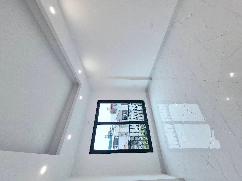 Bán nhà Thúy Lĩnh - diện tích 30m2 6 tầng - Nhà mới, thang máy, ô tô tải vào tận cổng - giá 7,25 tỷ