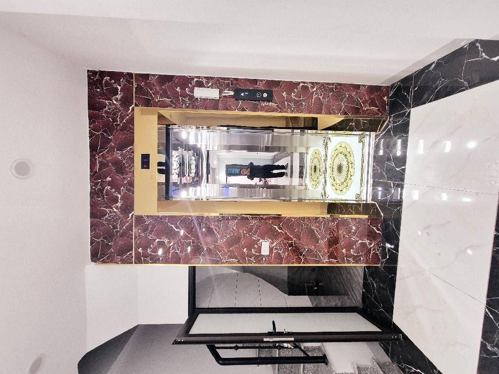 Bán nhà Thúy Lĩnh - diện tích 30m2 6 tầng - Nhà mới, thang máy, ô tô tải vào tận cổng - giá 7,25 tỷ