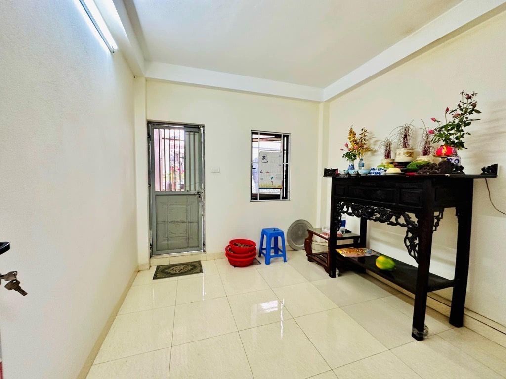 Bán nhà Thịnh Quang - diện tích 48m2 5 tầng - LÔ GÓC 3 THOÁNG - giá 9,9 tỷ