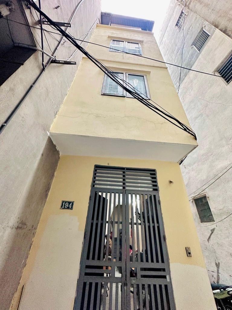 Bán nhà Thịnh Quang - diện tích 48m2 5 tầng - LÔ GÓC 3 THOÁNG - giá 9,9 tỷ