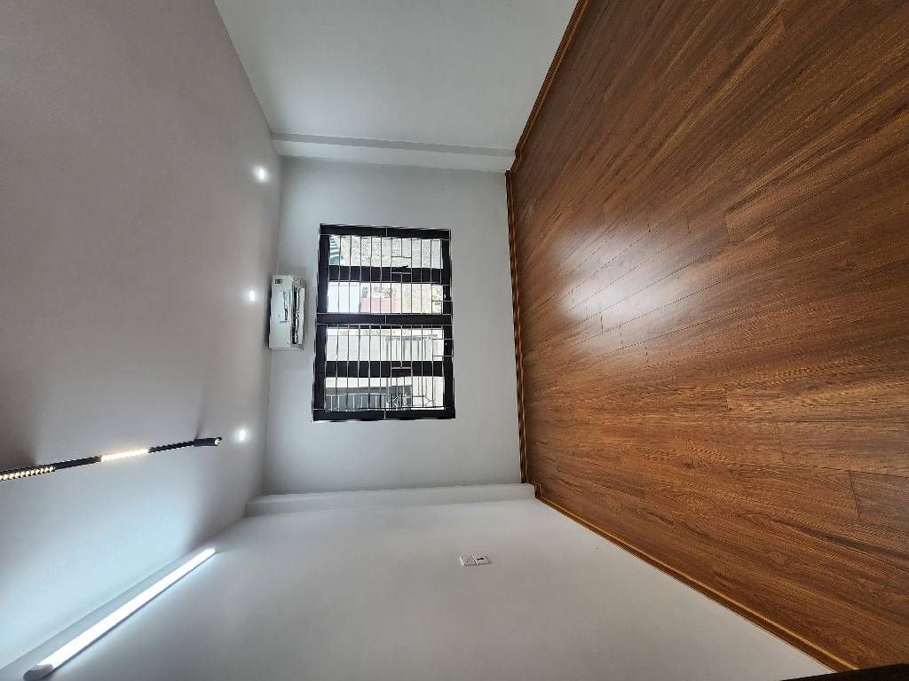 Bán nhà Ngũ Nhạc - diện tích 44m2 5 tầng - mặt ngõ thông ô tô - giá 12,5 tỷ