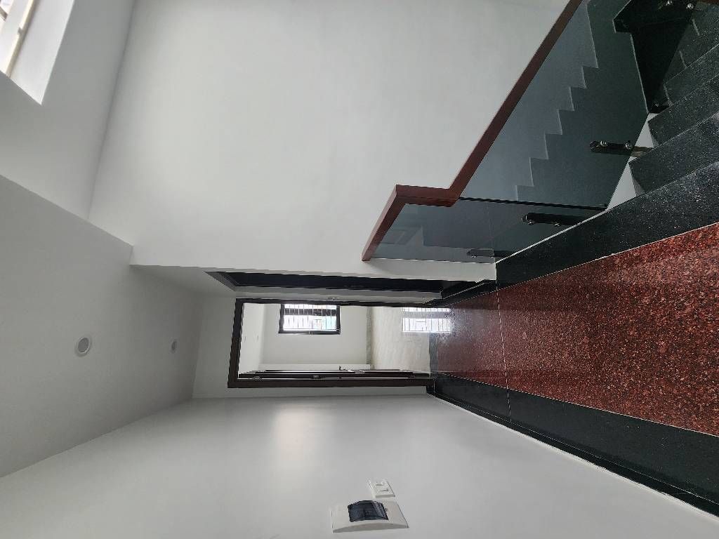 Bán nhà Ngũ Nhạc - diện tích 44m2 5 tầng - mặt ngõ thông ô tô - giá 12,5 tỷ