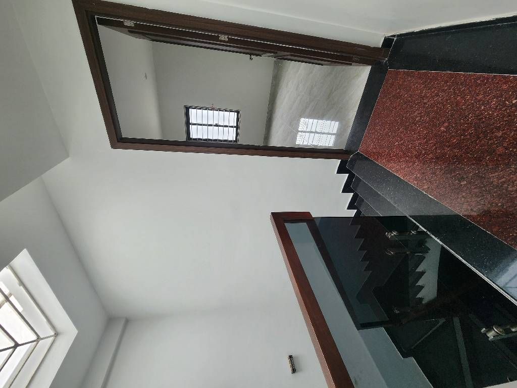 Bán nhà Ngũ Nhạc - diện tích 44m2 5 tầng - mặt ngõ thông ô tô - giá 12,5 tỷ