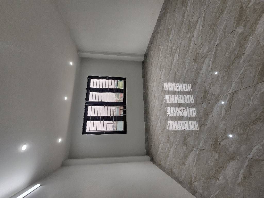 Bán nhà Ngũ Nhạc - diện tích 44m2 5 tầng - mặt ngõ thông ô tô - giá 12,5 tỷ