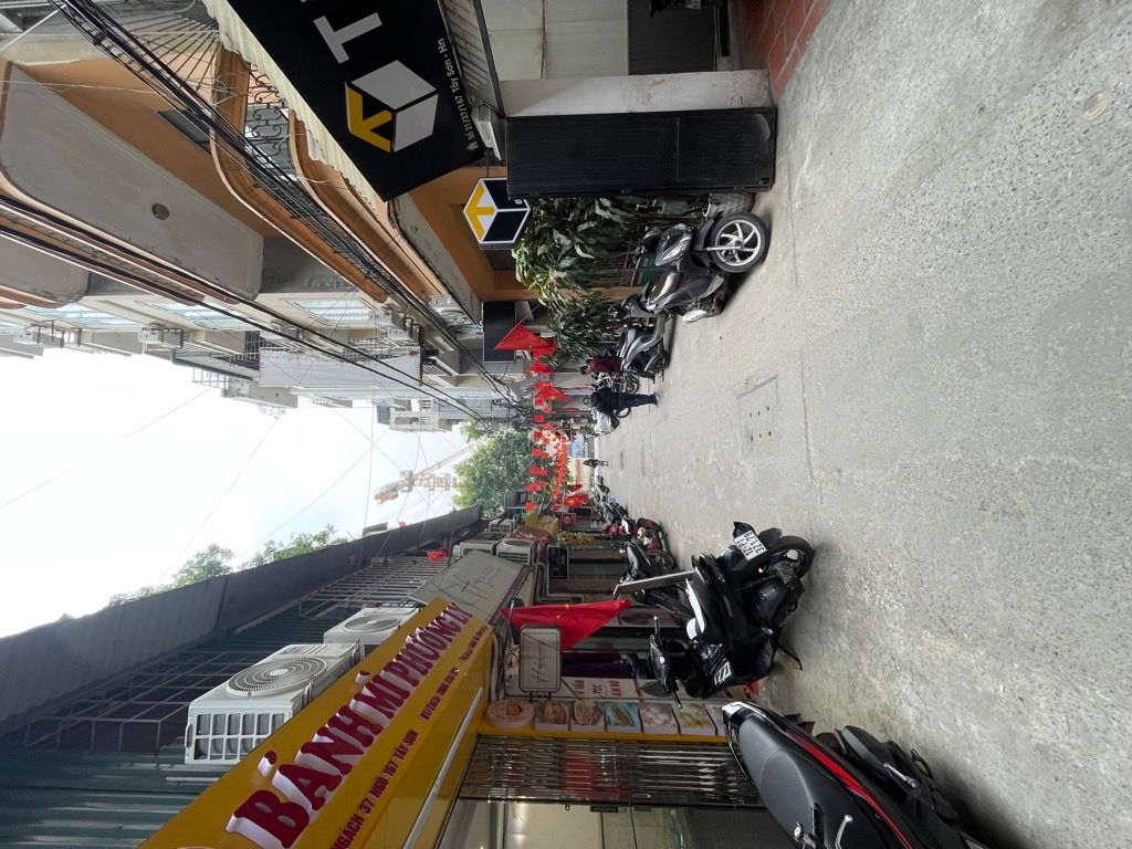 Bán nhà Tây Sơn - diện tích 30.7m2 1 tầng - Mặt ô tô tránh - giá 6,3 tỷ