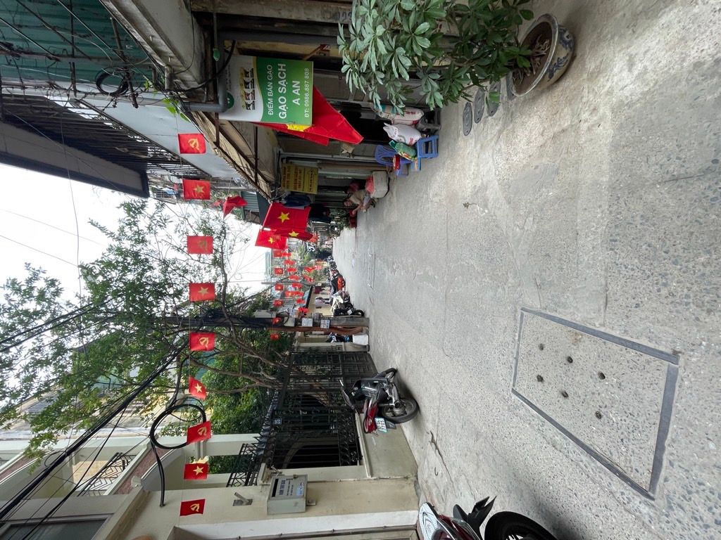 Bán nhà Tây Sơn - diện tích 30.7m2 1 tầng - Mặt ô tô tránh - giá 6,3 tỷ