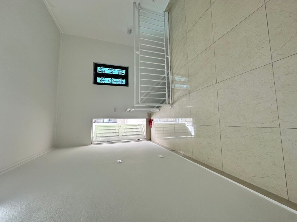 Bán nhà Bạch Đằng - diện tích 38.9m2 3 tầng - Lô góc ô tô chạy vòng quanh - giá 15,1 tỷ