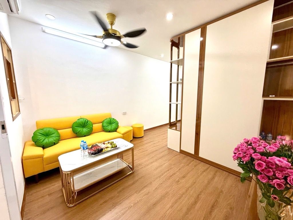 Bán nhà Tân Mai - diện tích 60m2 1 tầng - Ô tô đỗ cửa - giá 3,35 tỷ