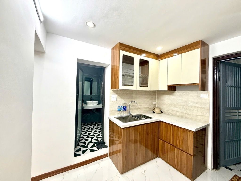 Bán nhà Tân Mai - diện tích 60m2 1 tầng - Ô tô đỗ cửa - giá 3,35 tỷ