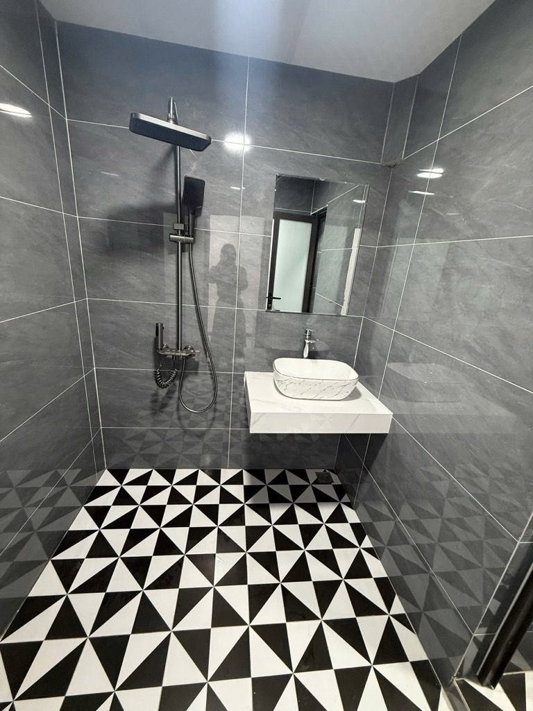 Bán nhà Tân Mai - diện tích 60m2 1 tầng - Ô tô đỗ cửa - giá 3,35 tỷ