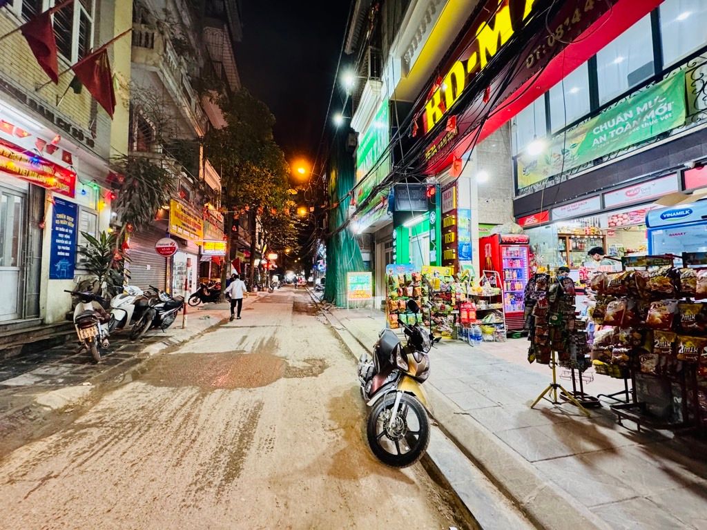 Bán nhà Tân Mai - diện tích 60m2 1 tầng - Ô tô đỗ cửa - giá 3,35 tỷ