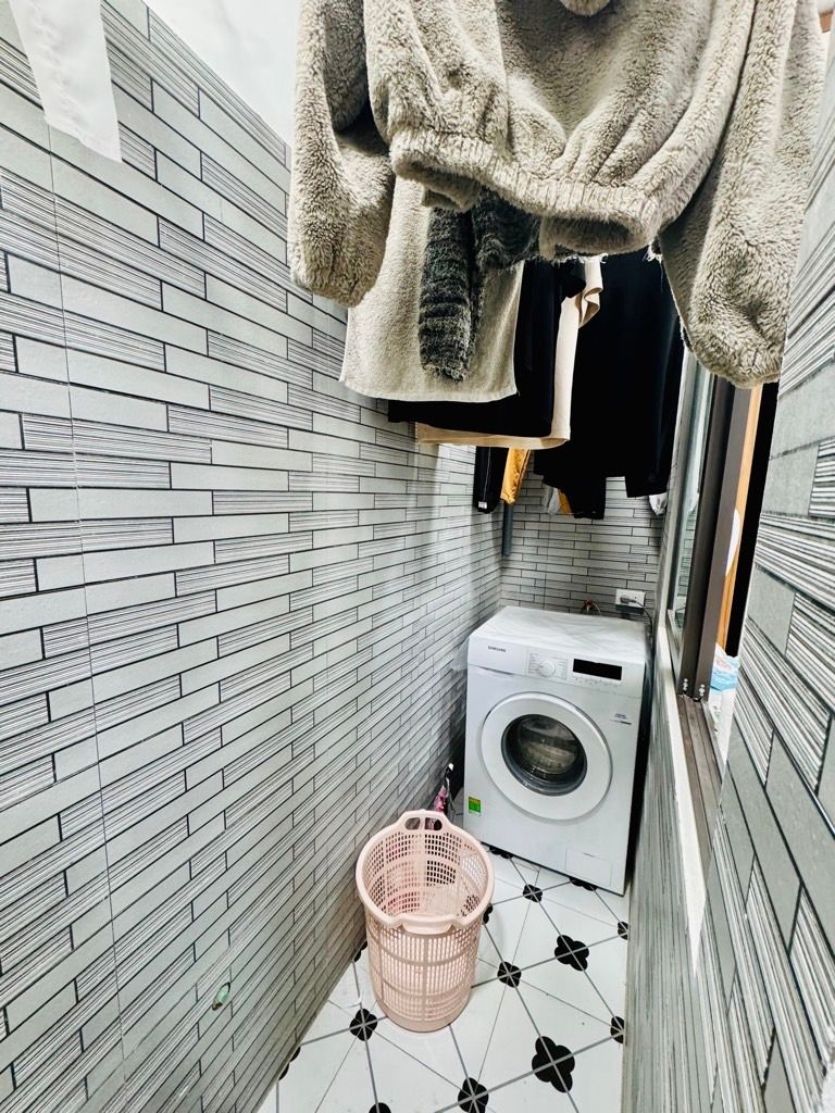 Bán nhà Tân Mai - diện tích 60m2 1 tầng - Ô tô đỗ cửa - giá 3,35 tỷ