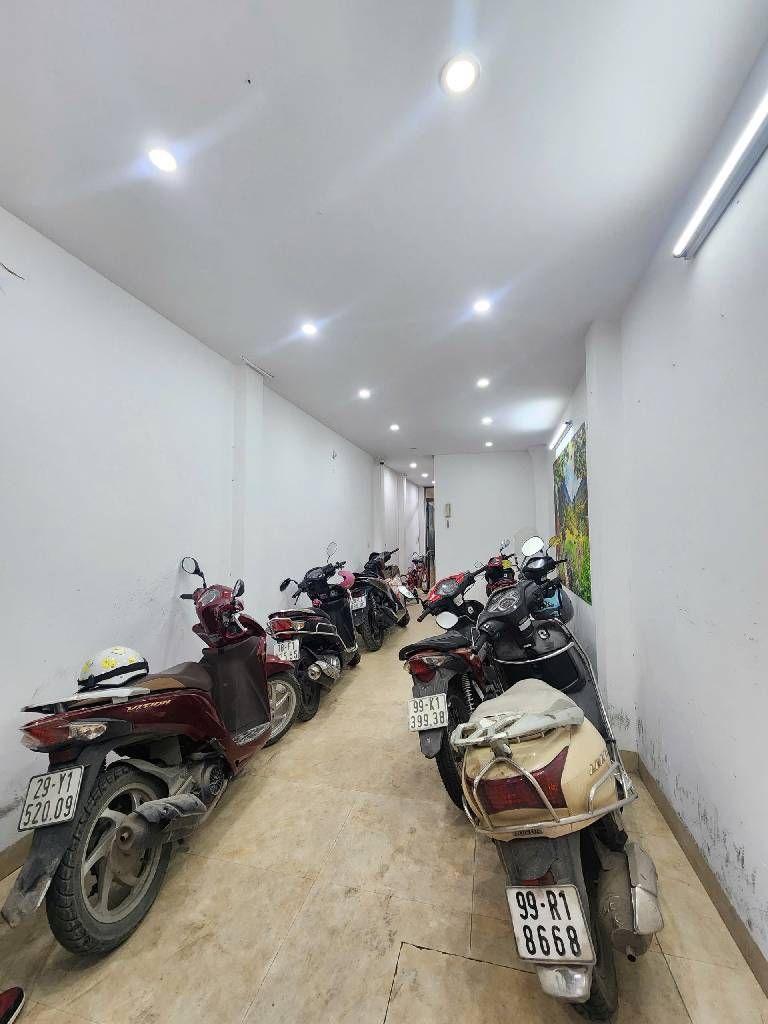 Bán nhà Quan Nhân - diện tích 56m2 6 tầng - Mặt ngõ ô tô tránh, kinh doanh - giá 20,3 tỷ