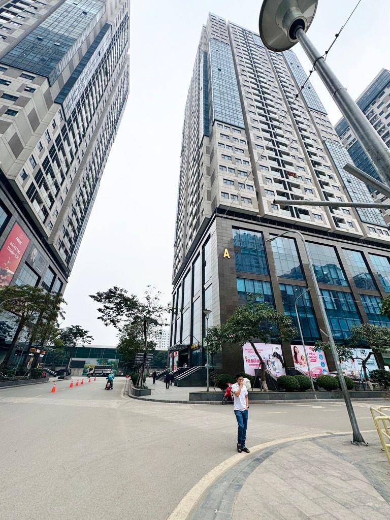 Bán nhà Nguyễn Tuân - diện tích 58.1m2 11 tầng - Căn hộ chung cư GoldSeason - giá 8.75 tỷ