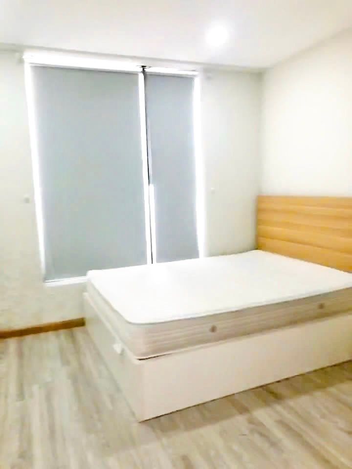 Bán nhà Ngọc Hồi - diện tích 71.8m2 22 tầng - Căn hộ Rose Town - giá 6,3 tỷ