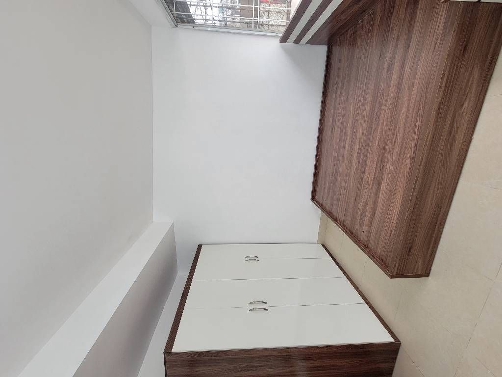 Bán nhà Hoàng Đạo Thành - diện tích 65m2 5 tầng - Ô Tô TRÁNH - giá 3,8 tỷ