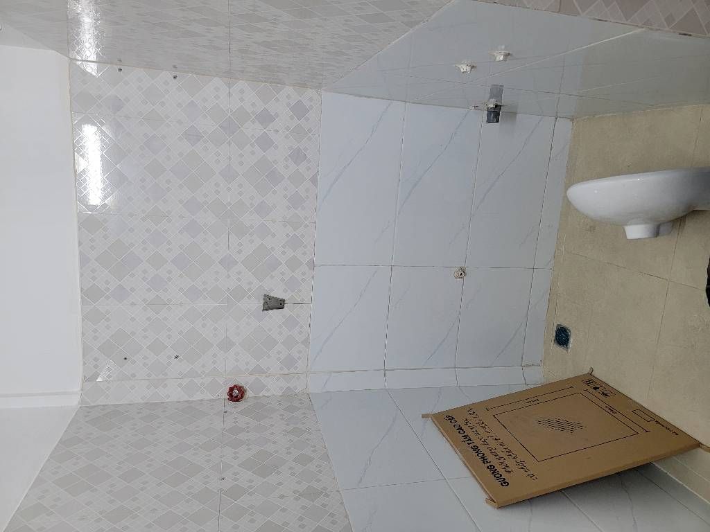 Bán nhà Hoàng Đạo Thành - diện tích 65m2 5 tầng - Ô Tô TRÁNH - giá 3,8 tỷ