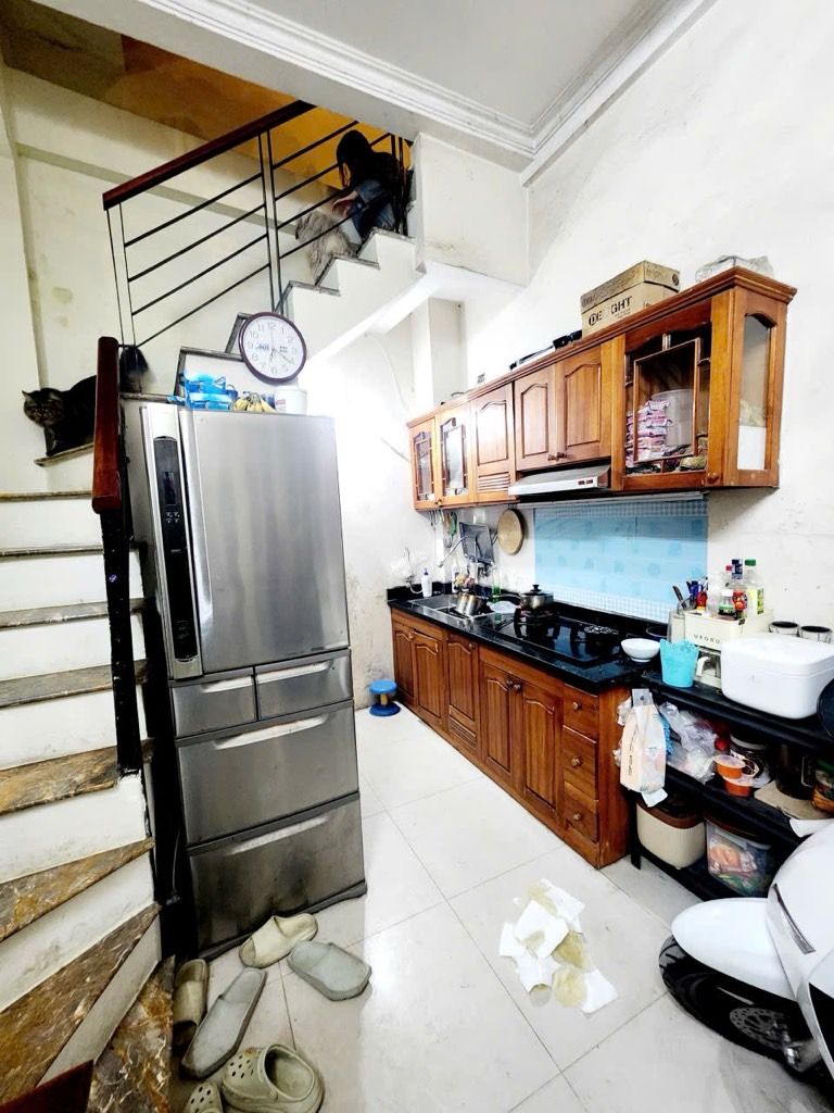 Bán nhà Nguyễn Phúc Lai - diện tích 17,8m2 5 tầng - Ô tô tránh - giá 7,9 tỷ