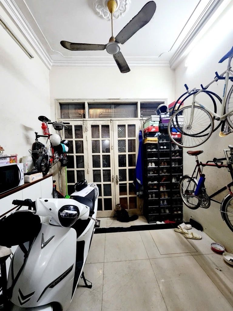 Bán nhà Nguyễn Phúc Lai - diện tích 17,8m2 5 tầng - Ô tô tránh - giá 7,9 tỷ