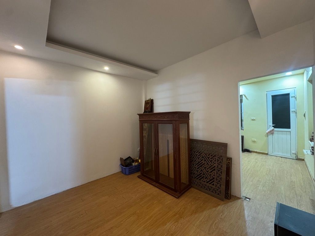 Bán nhà Ngõ Chợ Khâm Thiên - diện tích 38m2 4 tầng - Thang máy - giá 8,4 tỷ