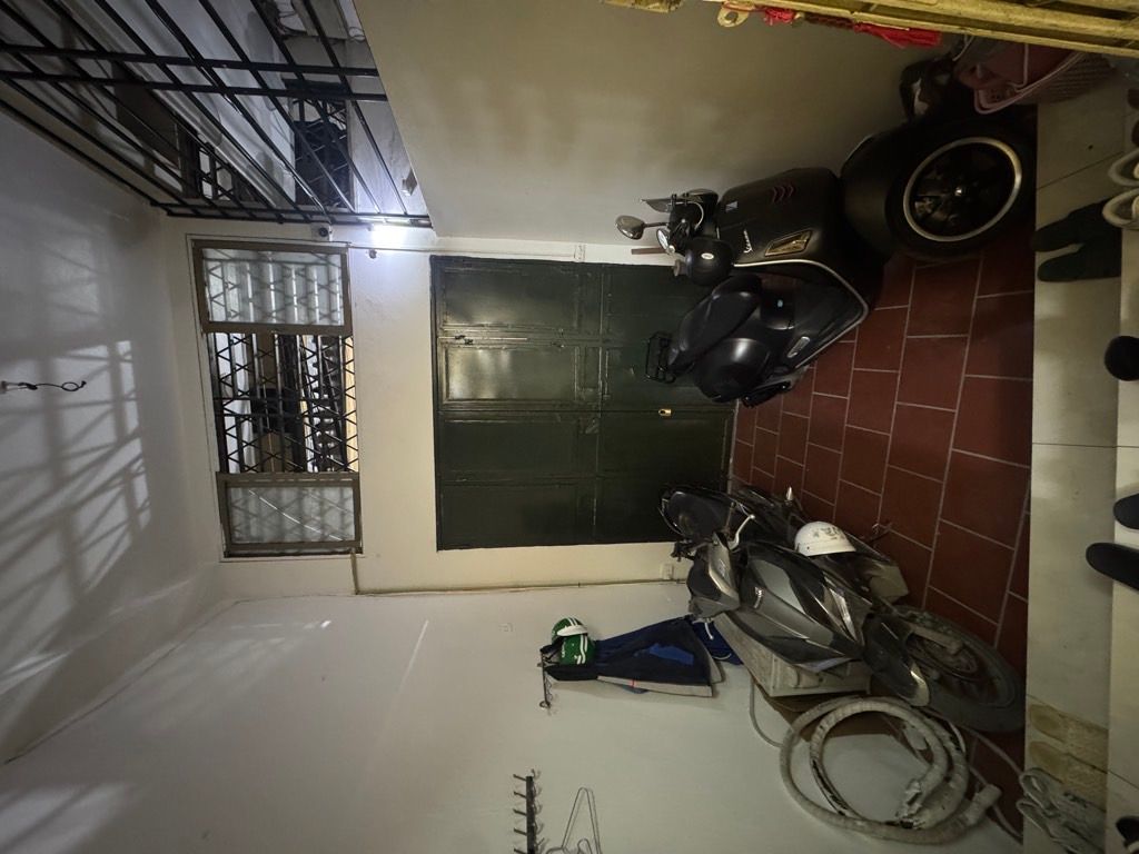 Bán nhà Ngõ Chợ Khâm Thiên - diện tích 38m2 4 tầng - Thang máy - giá 8,4 tỷ