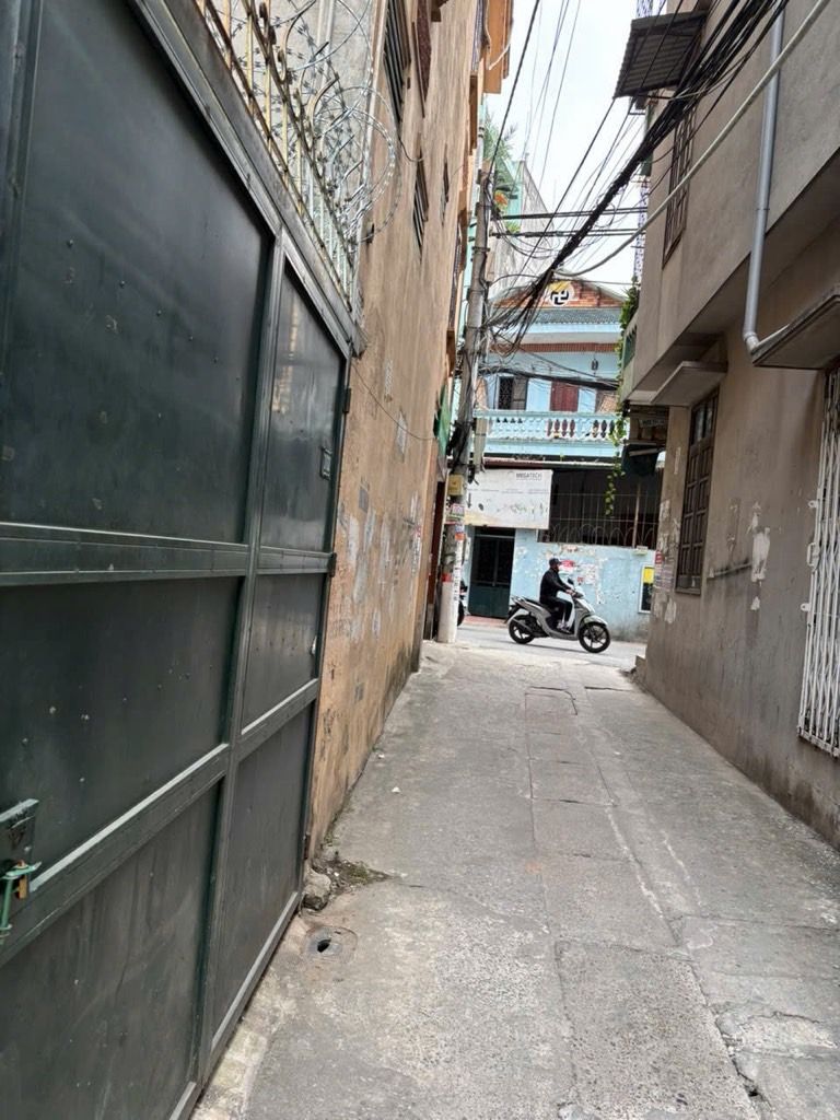 Bán nhà Mai Động - diện tích 200m2 1 tầng - ô tô vào nhà - giá 14,35 tỷ