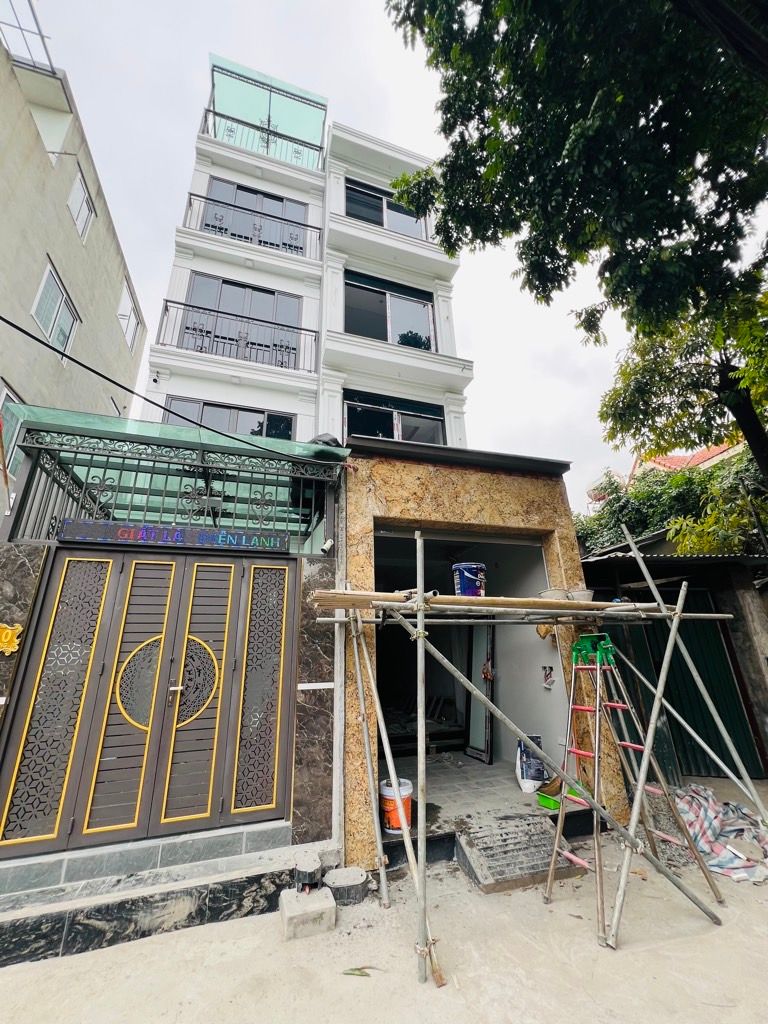 Bán nhà Thuý Lĩnh - diện tích 36m2 5 tầng - ô tô đỗ cửa - giá 8,9 tỷ