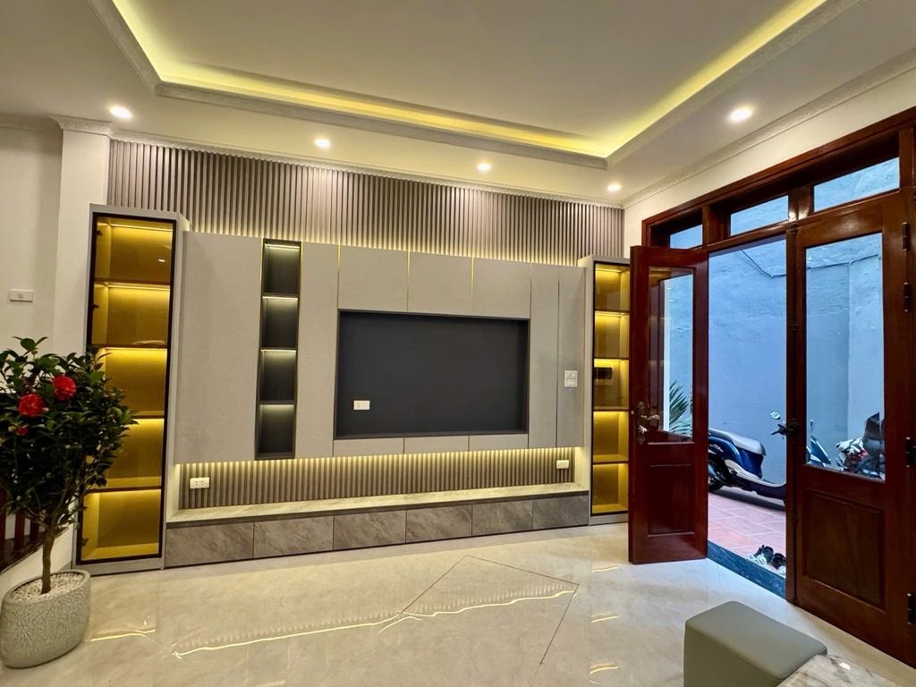 Alternative view of Bán nhà phố Ô Cách 47m2 x 5 tầng, Q. Long Biên - Giá 11 tỷ