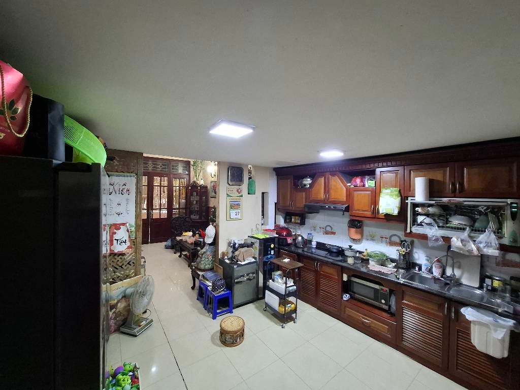 Bán nhà Lò Đúc - diện tích 49m2 3 tầng - Nhà dân xây, gần phố - giá 13,68 tỷ