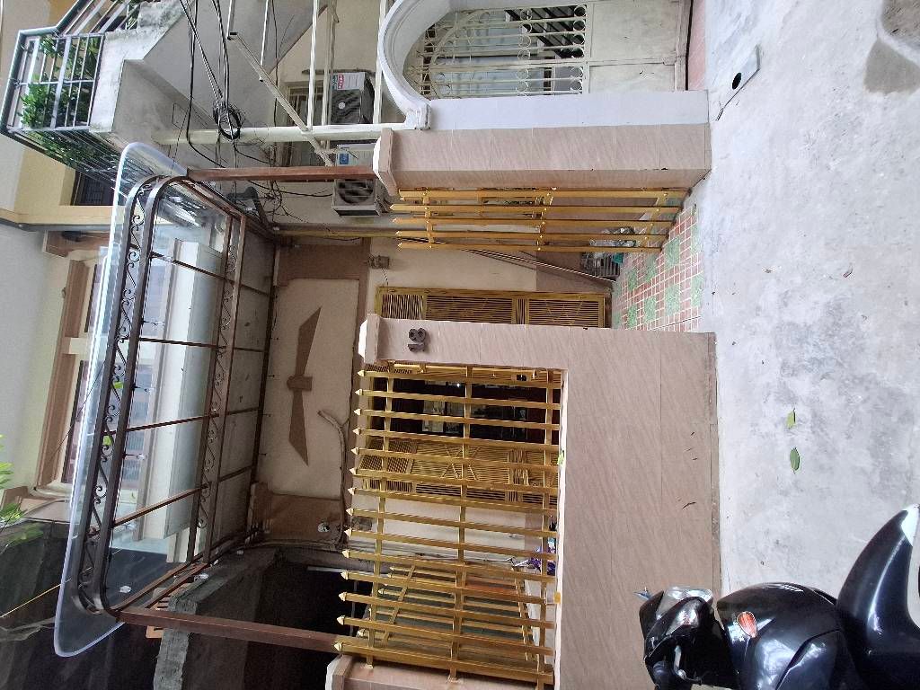 Bán nhà Lò Đúc - diện tích 49m2 3 tầng - Nhà dân xây, gần phố - giá 13,68 tỷ