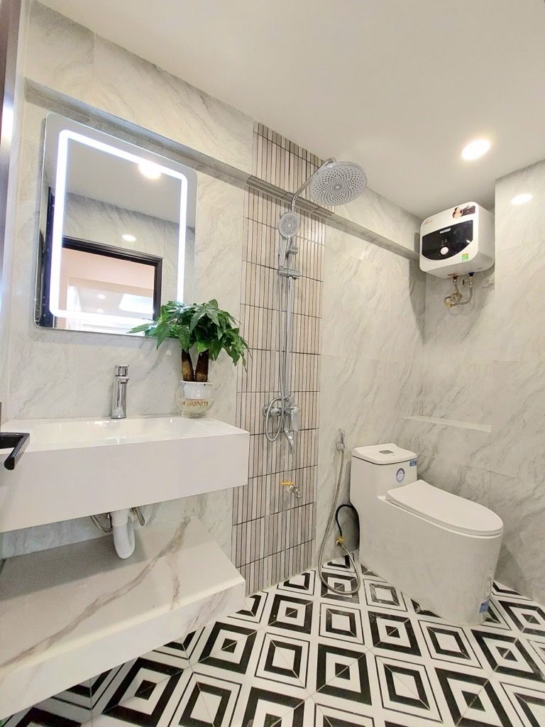 Bán nhà Bạch Mai - diện tích 24,4m2 1 tầng - vị trí VIP - giá 4,9 tỷ