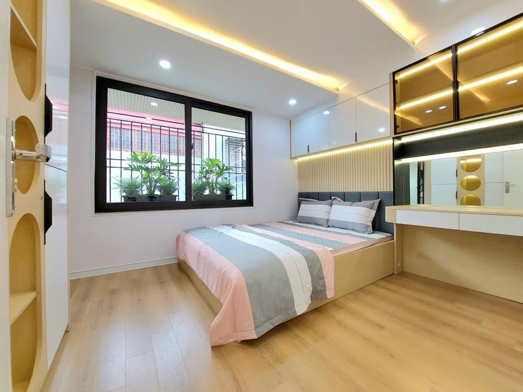 Bán nhà Bạch Mai - diện tích 24,4m2 1 tầng - vị trí VIP - giá 4,9 tỷ