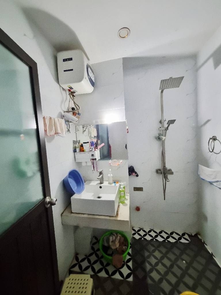 Bán nhà Hoàng Mai - diện tích 37m2 5 tầng - gần ô tô - giá 7,9 tỷ