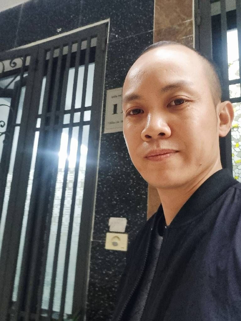 Bán nhà Hoàng Mai - diện tích 37m2 5 tầng - gần ô tô - giá 7,9 tỷ