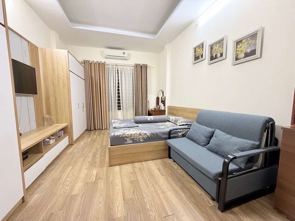 Bán nhà Hoàng Mai - diện tích 33.2m2 6 tầng - Nhà đẹp ở ngay - giá 8,2 tỷ