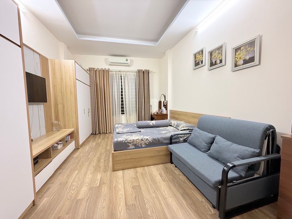 Bán nhà Hoàng Mai - diện tích 33.2m2 6 tầng - Nhà đẹp ở ngay - giá 8,2 tỷ