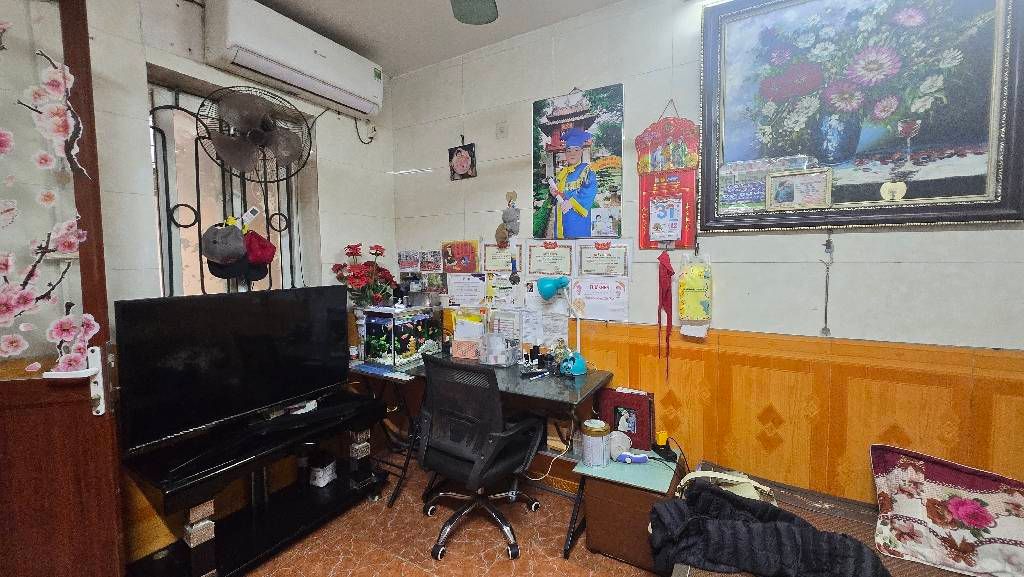 Bán nhà Nguyễn Chính - diện tích 34m2 2 tầng - gần ô tô - giá 3,4 tỷ