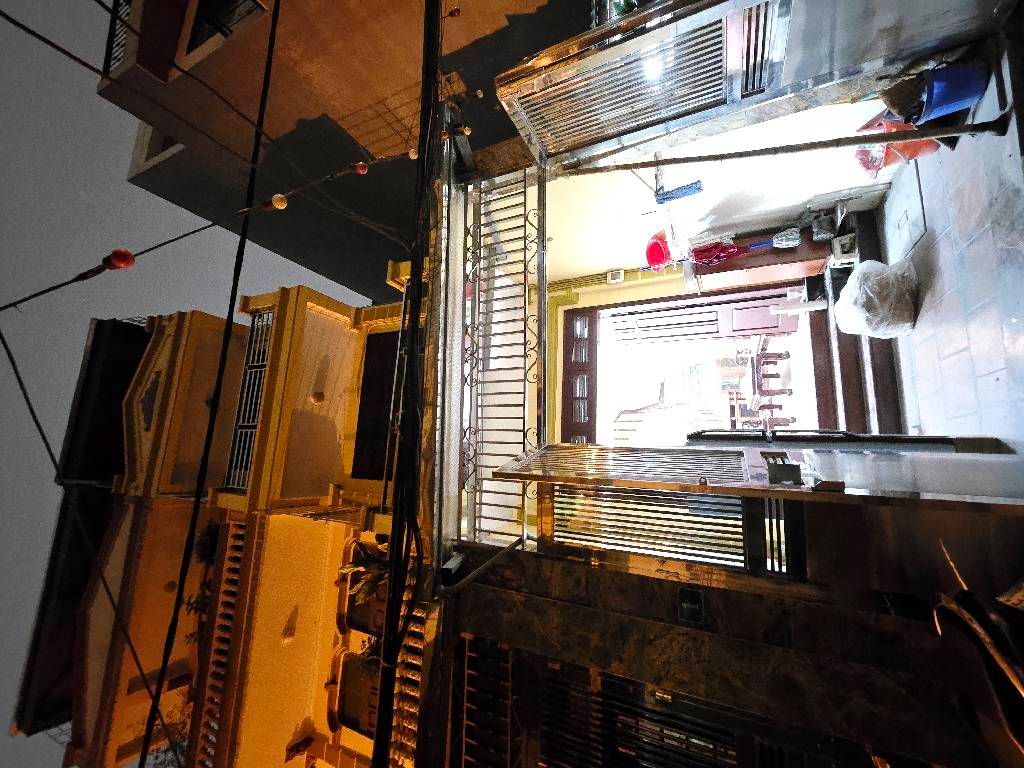 Alternative view of Bán nhà phố Ô Cách 50.1m2 x 4 tầng, Q. Long Biên - Giá 12,9 tỷ