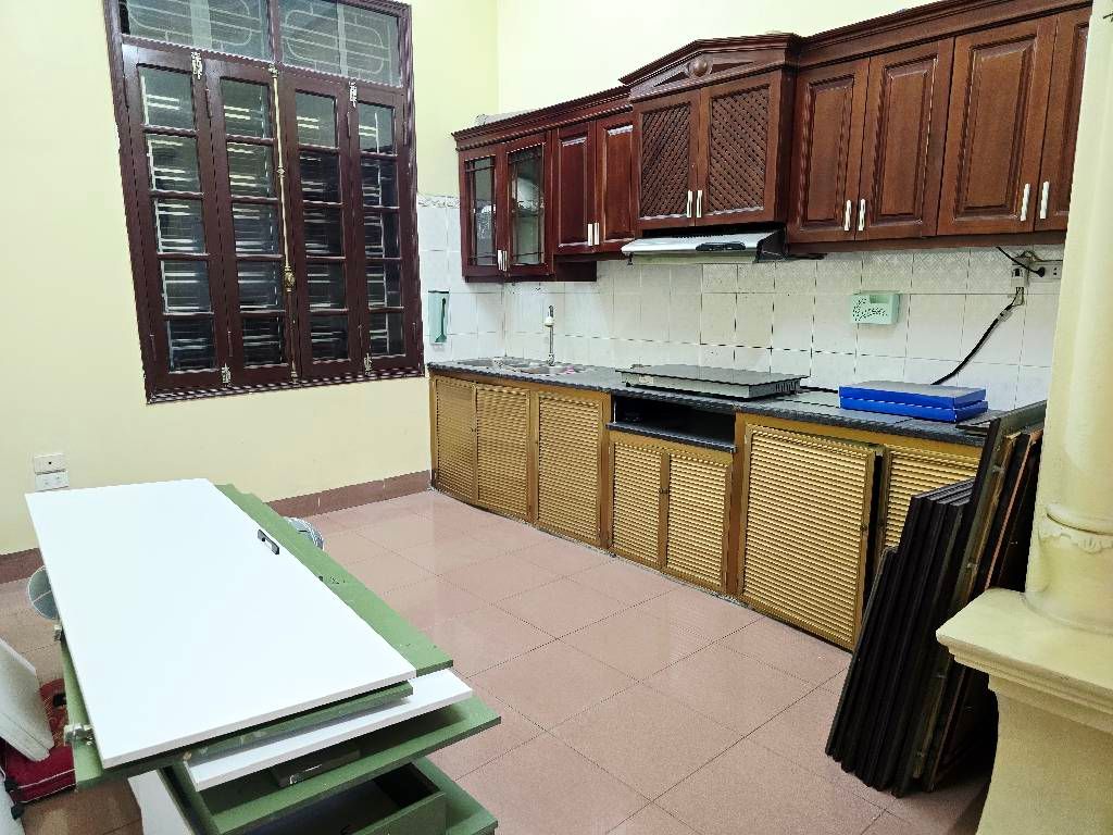 Bán nhà phố Ô Cách 50.1m2 x 4 tầng, Q. Long Biên – Giá 12,9 tỷ