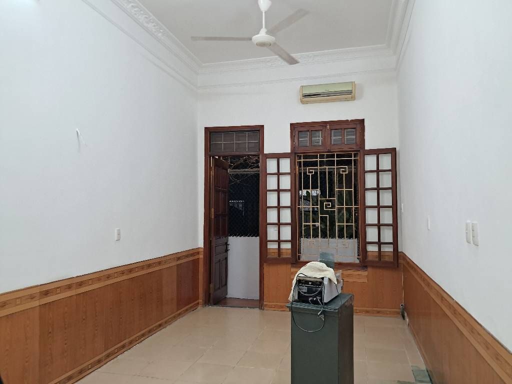 Bán nhà Nguyễn Lương Bằng - diện tích 59,3m2 3 tầng - ô tô đỗ cửa - giá 14,2 tỷ