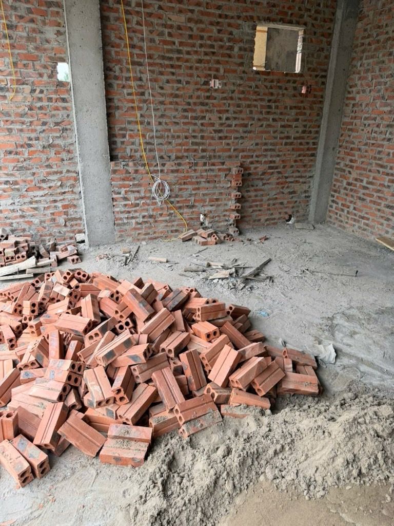 Bán nhà Thuý Lĩnh - diện tích 100m2 6 tầng - ô tô tránh thoải mái - giá 19,8 tỷ